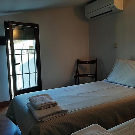 Casa Con Patio Y Chimenea En Piedralavesヴィラ エクステリア 写真
