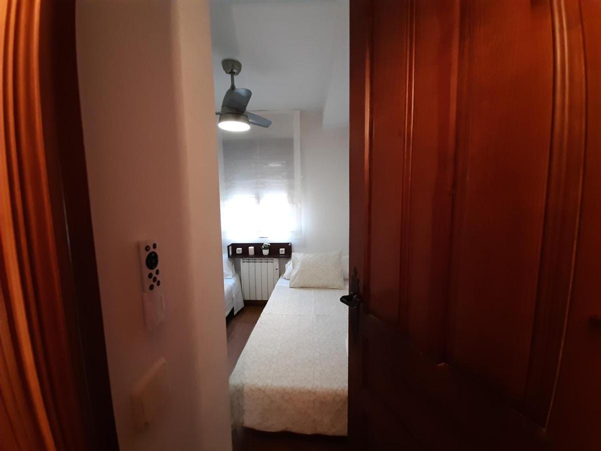 Casa Con Patio Y Chimenea En Piedralavesヴィラ エクステリア 写真