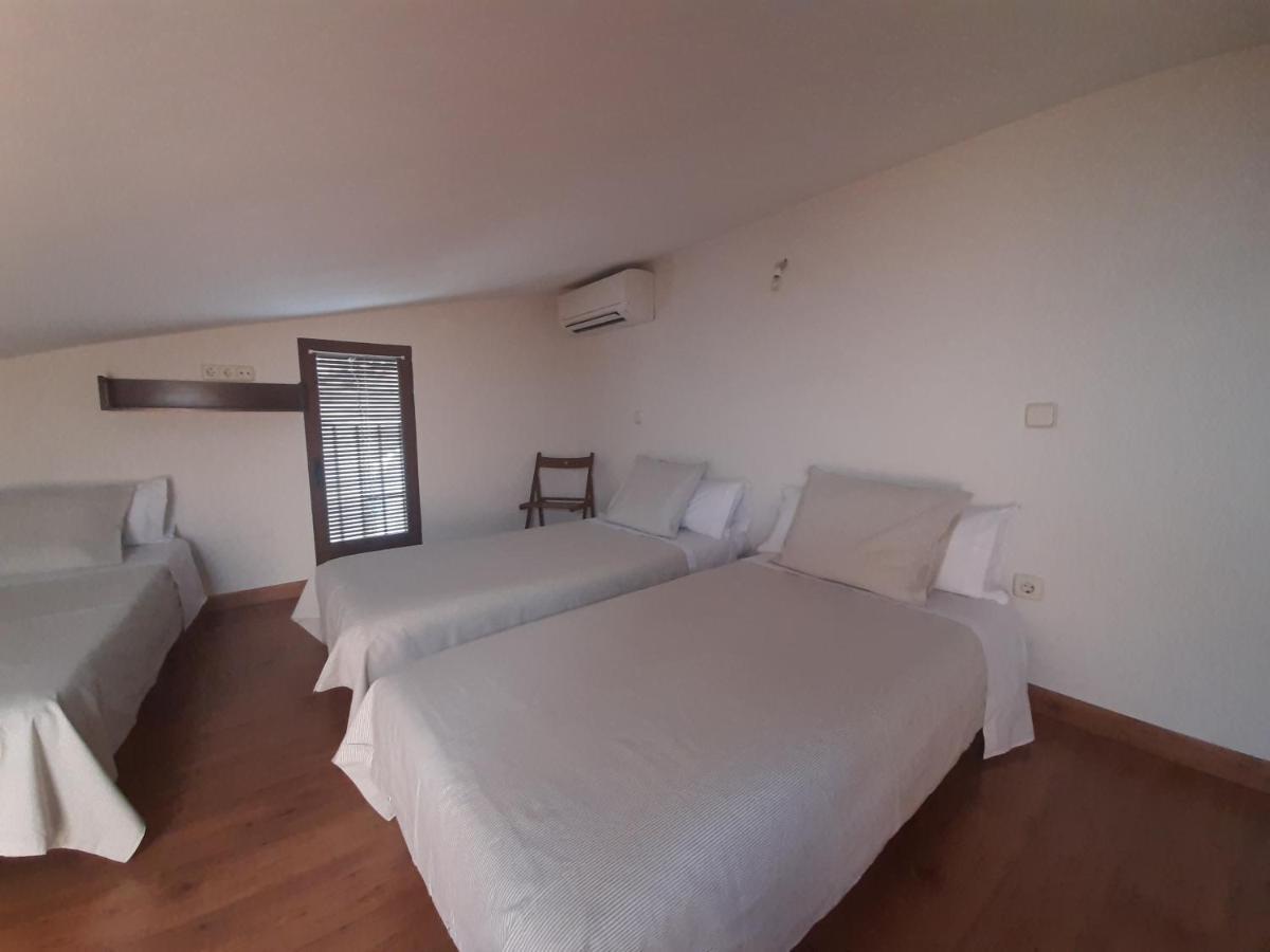 Casa Con Patio Y Chimenea En Piedralavesヴィラ エクステリア 写真
