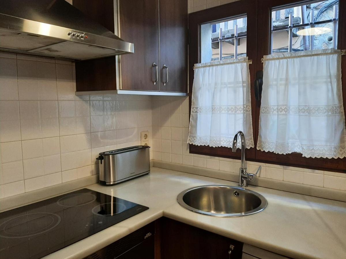 Casa Con Patio Y Chimenea En Piedralavesヴィラ エクステリア 写真